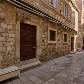 1 Bedroom Studio Apartment in Dubrovnik Old Town, Sleeps 2